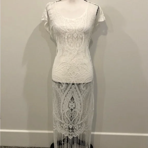 Abary Lace Cover Up - Picture 2 of 5